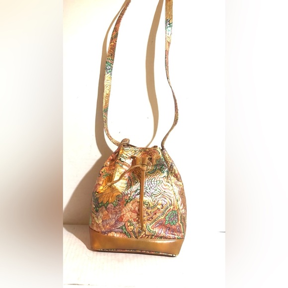 Handmade leather print crossbody bucket  Handbag - Picture 7 of 7